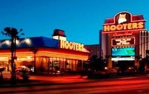 hooters hotel